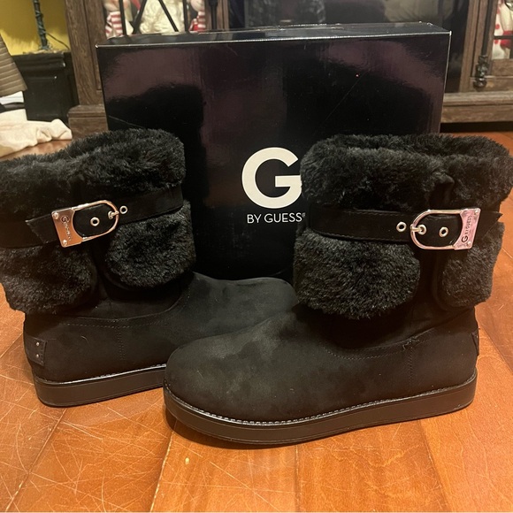 G by Guess Black Fur-Lined Boots - Picture 4 of 6